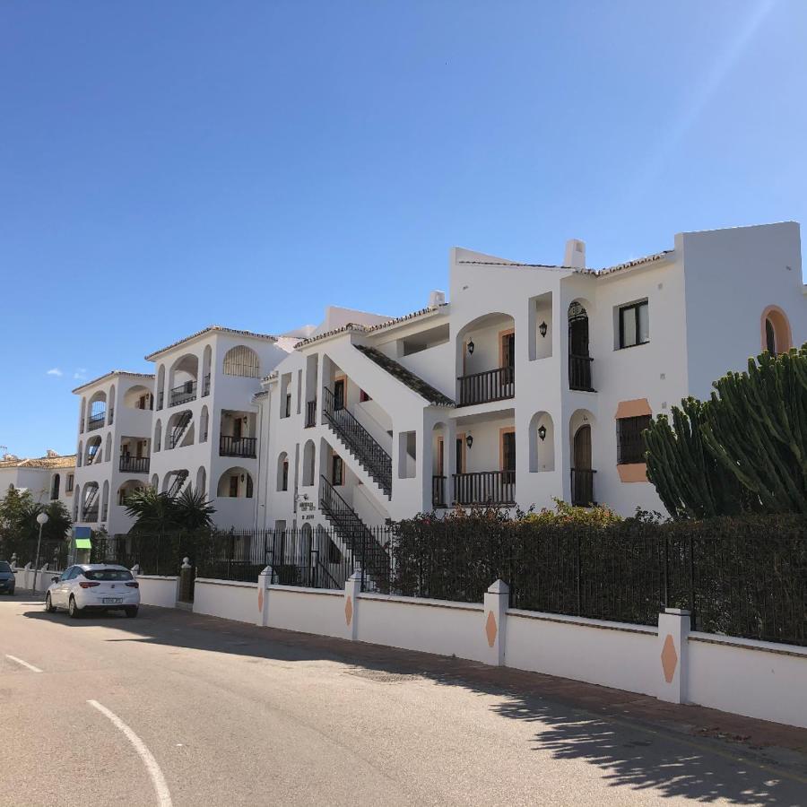 Paradise In Riviera By The Sea Михас Екстериор снимка
